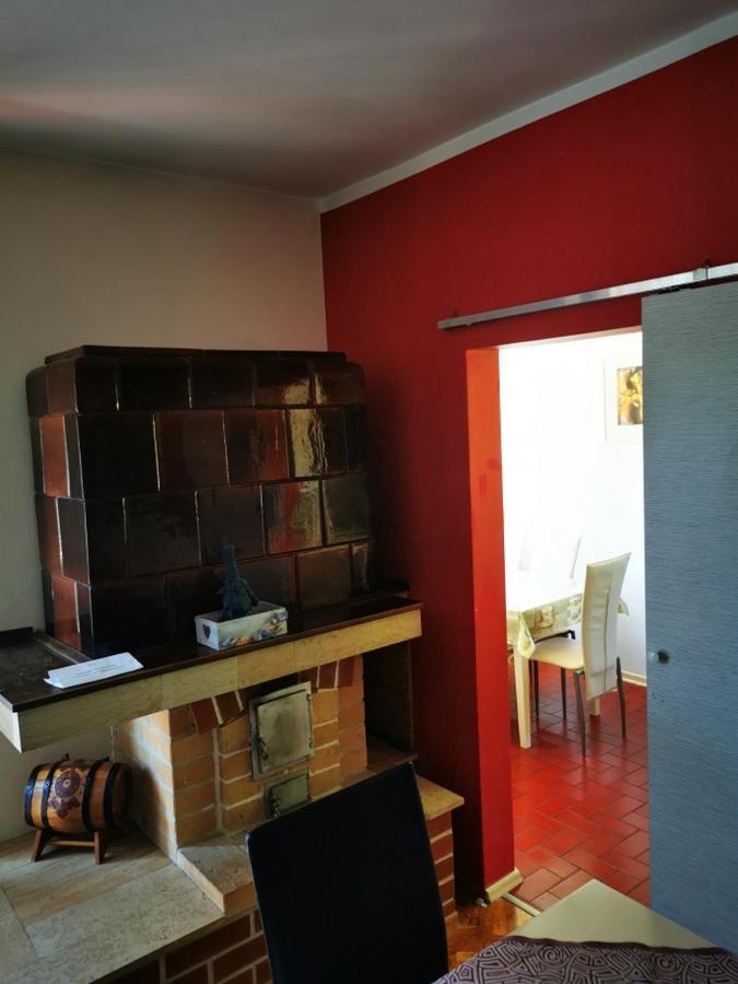 شقة Apartmant Sandra - Big Terace And Free Parking كارلوفاتش المظهر الخارجي الصورة